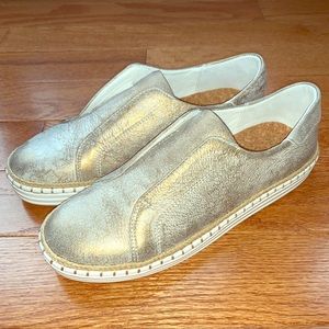 JSlides NYC KARLA Slip-On Sneakers Silver Metallic